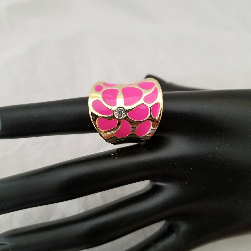 Gold tone ring